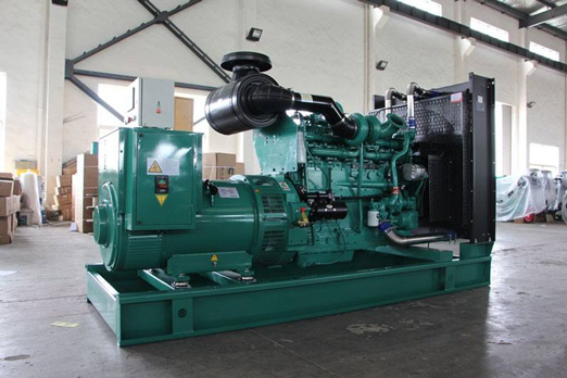 官渡320kw康明斯柴油发电车出租组图片 官渡320kw康明斯柴油发电车出租组图片